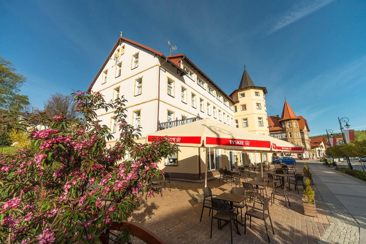 Dobrzynski Resort Topaz Świeradów-Zdrój Exterior foto